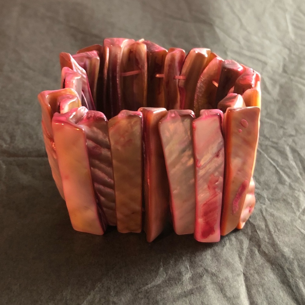 Pink Shell Stretch Bracelet Euc - image 2